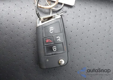 2018 Volkswagen Tiguan 2.0T Se/2.0T Sel from USA, damaged, VIN 3VV2B7AX7JM138853